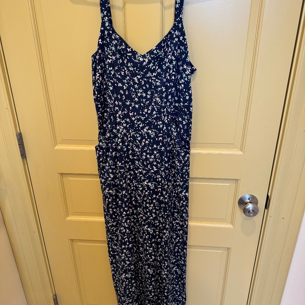 41 Hawthorn Navy Floral Maxi Jumpsuit – Size Medium